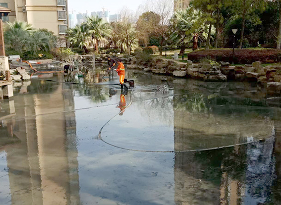 荣成景观池淤泥清理